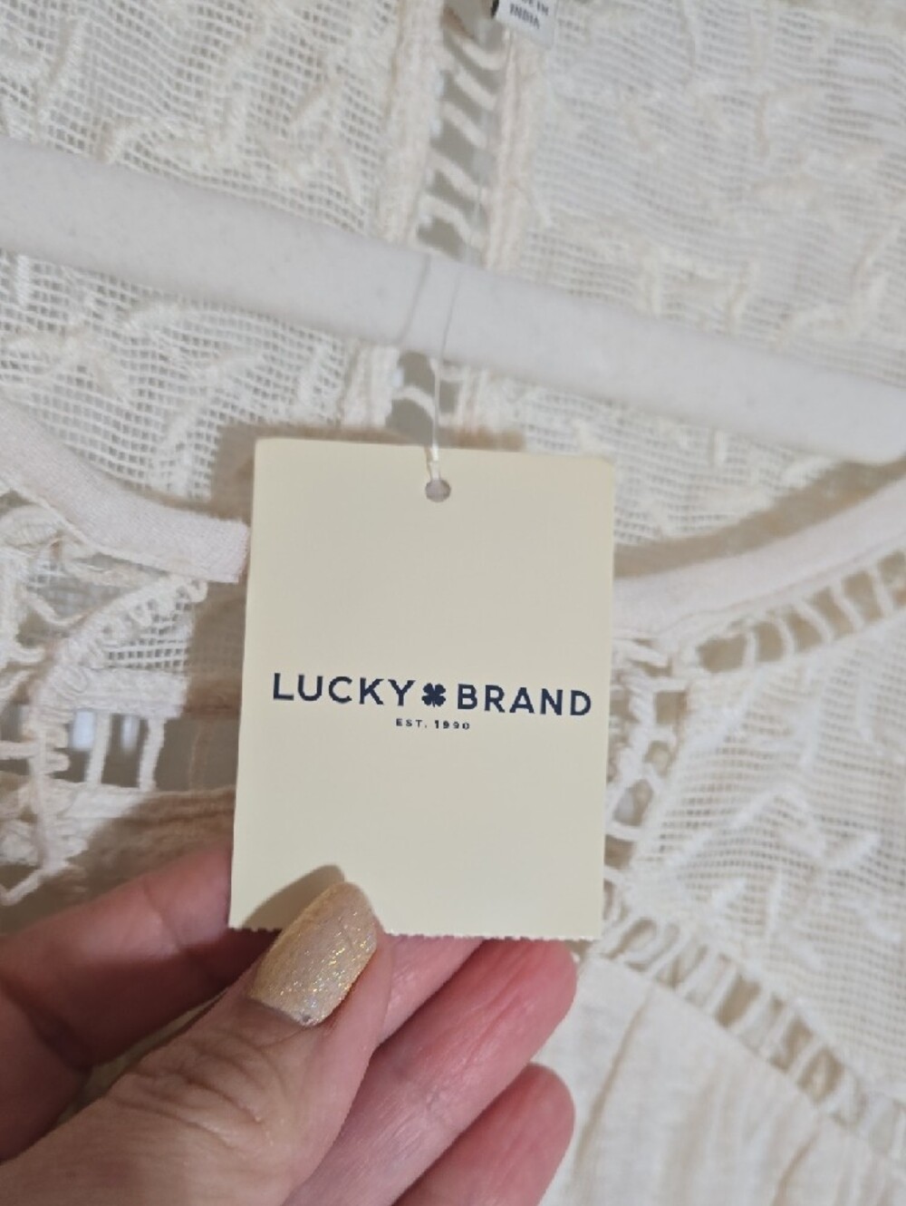 Lucky Brand New Cream Lace Yoke Long-Sleeve Top Size Medium - Picture 4 of 9